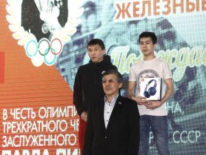 Международный турнир по вольной борьбе на призы Акционерной компании «Железные дороги Якутии» выявил сильнейших юных борцов