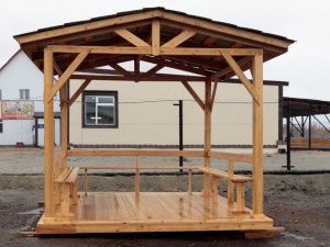 В исправительной колонии успешно изготавливаются срубы и беседки