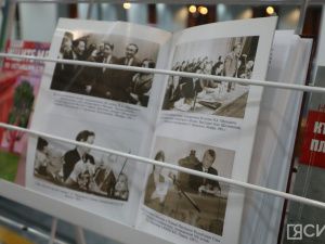 В Саха театре представили книги о жизни и творчестве якутского писателя Платона Ойунского