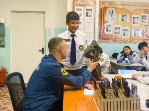 От дронов до психологии: кадеты МЧС осваивают профессию изнутри