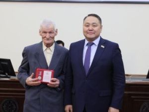 В Якутске открыли отопительный сезон и чествовали работников автотранспорта