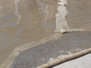 В Якутске в усиленном режиме ведутся работы по отводу и откачке талых вод