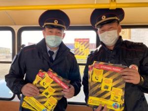 Якутские полицейские провели в центре столицы акцию