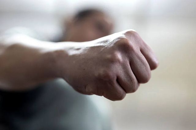 Ударил локтем по голове и убил мужчину: в Якутске перед судом предстанет 18-летний юноша