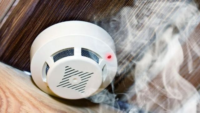 В Якутске начался прием заявлений на установку автономных дымовых пожарных извещателей (АДПИ)