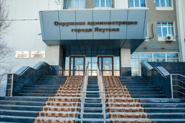 Кто займет два пустующих кресла в команде Садовникова?