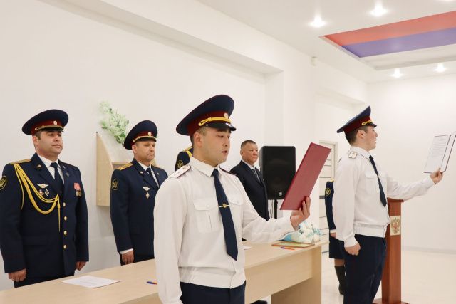 В День Республики Саха (Якутия) молодые сотрудники УФСИН приняли Присягу
