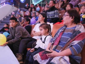 В Якутске состоялся юбилейный вечер Государственного цирка республики «Нам 30 лет»