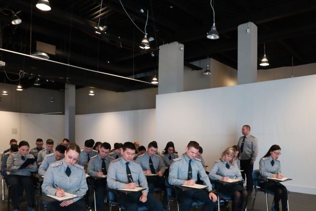 Знать, чтобы помнить: Сотрудники УФСИН написали диктант Победы