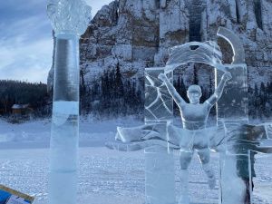 Подножие Ленских столбов украсили ледовые скульптуры, посвященные играм «Дети Азии»