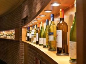 Сардана Авксентьева предложила вернуть на муниципальный уровень полномочия по лицензированию продажи алкоголя