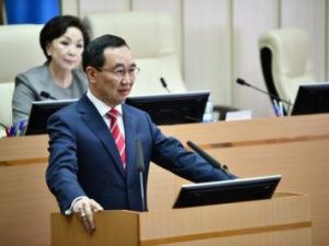 Глава Якутии выступит с отчетом на очередном пленарном заседании Ил Тумэна