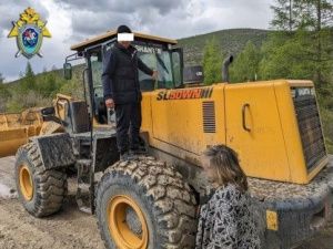 В Магаданской области будут судить мужчину, насмерть задавившего погрузчиком вахтовика из Якутии