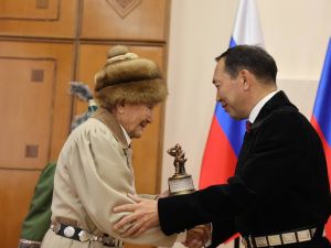В Якутии хранителям традиционной культуры вручены стипендии главы республики
