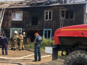 Власти Якутска помогут жильцам пострадавшего при пожаре дома по ул. Кеши Алексеева