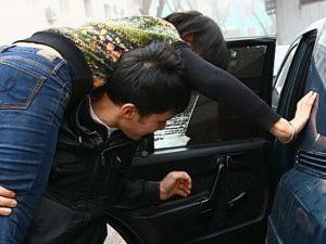 В Якутске девушку пытались затащить в машину? По слухам и по существу