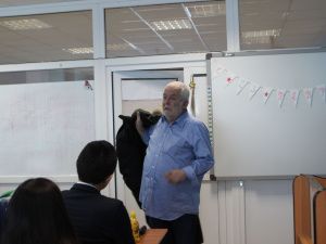 Учитель из Голландии провел урок математики в Якутске