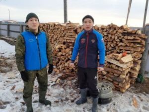 Студенты Чурапчинского института  физкультуры и спорта оказали бескорыстную помощь