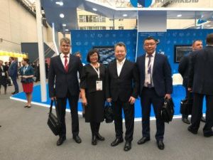 Делегация Якутии под руководством Алексея Стручкова принимает участие в Красноярском экономическом форуме