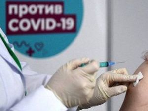 С 1 ноября в Якутии начнут прививать от ковида иностранцев без страхового полиса ОМС