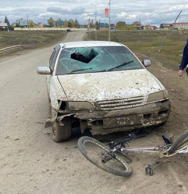 В Якутии 12-летний велосипедист получил тяжёлые травмы в ДТП