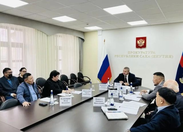 Прокурор республики Сергей Дябкин провел встречу с представителями строительного бизнеса региона