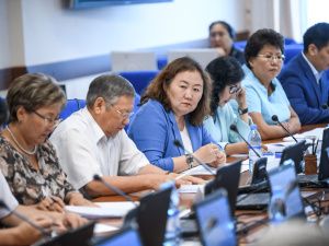 Состоялось заседание Национального организационного комитета республики по подготовке и проведению второго Десятилетия Олонхо