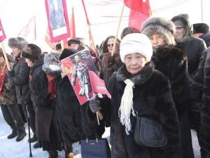 В Якутске прошла демонстрация в честь годовщины Великого Октября