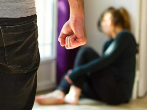 Жительница Нерюнгри нанесла мужу 20 ударов ножом и осталась на свободе