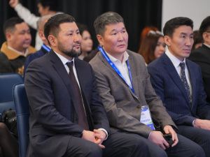 Евгению Григорьеву презентовали проекты по итогам стратегических сессий по подготовке к 400-летию Якутска