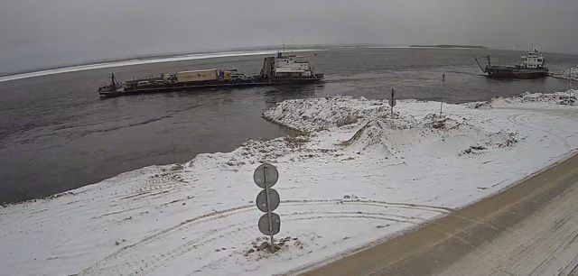 В Минтрансе Якутии сообщили о возможном скором закрытии паромной переправы «Якутск-Нижний Бестях»