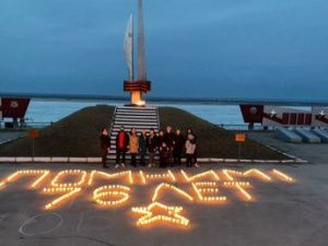 Хангаласская молодежь провела традиционную акцию «Свеча Памяти»