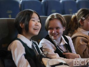 В Якутске накануне дня рождения Михаила Николаева показали фильм «Путь Президента»