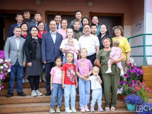 Глава Якутии поручил разработать проект строительства школы в селе Нюрбачан