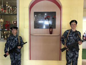 Школьники Губинского округа поздравили ветеранов ВОВ