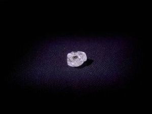 На Верхне-Мунском месторождении добыт первый крупный алмаз