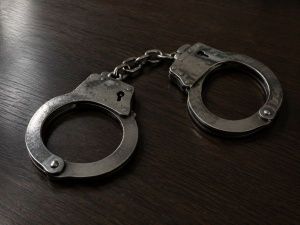 Главу эвенкийского наслега в Якутии обвиняют в присвоении квартиры и автомобиля общины