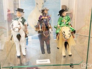 В Якутске открылась выставка авторских кукол Хаарчааны Баппагай и ее учеников