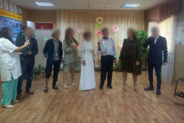 «Две звезды»: Среди пациентов якутской наркологии прошел певческий конкурс