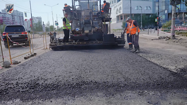 Подрядчика капремонта улицы Хабарова обязали возместить срубленные деревья
