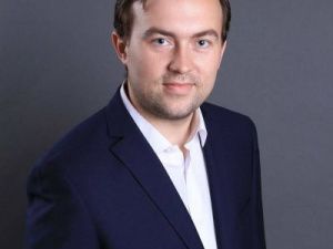 Евгений Рябченко стал депутатом Ил Тумэна от фракции ЛДПР. Ранее он неоднократно участвовал в различных выборах, но безуспешно