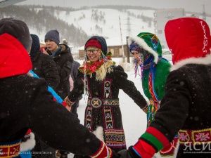 Отдавая дань самобытной культуре. В Якутске стартовали Игры детей Арктики 2020