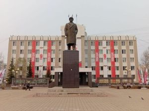 Несмотря на профицитный городской бюджет, Нерюнгри выглядит неблагоустроенным и заброшенным 