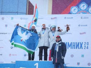 Фото. В Алдане наградили чемпионов спартакиады по зимним видам спорта Якутии