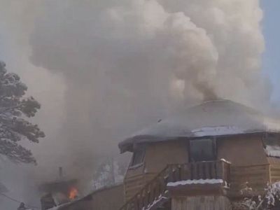 Произошел пожар в этнокомплексе "Усадьба Атласовых" в Якутске