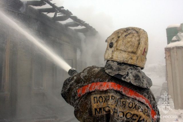 В Кобяйском улусе на пожаре пострадал мужчина