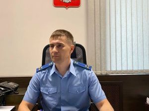 Прокуратура требует уволить чиновницу в связи с утратой доверия