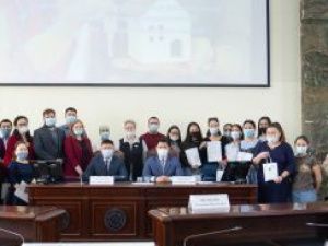 30 молодым семьям Якутска окажут помощь в решении жилищного вопроса