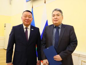 Работников жилищно-коммунального хозяйства и энергетики наградили в Якутии