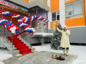Последние обманутые дольщики Якутии получили ключи от новых квартир